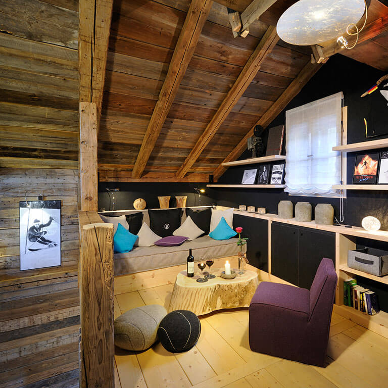 Multi Media Raum im Willy Bogner | Bergdorf PRIESTEREGG Almhuette mit Multi Media Raum im Willy Bogner Chalet in Leogang