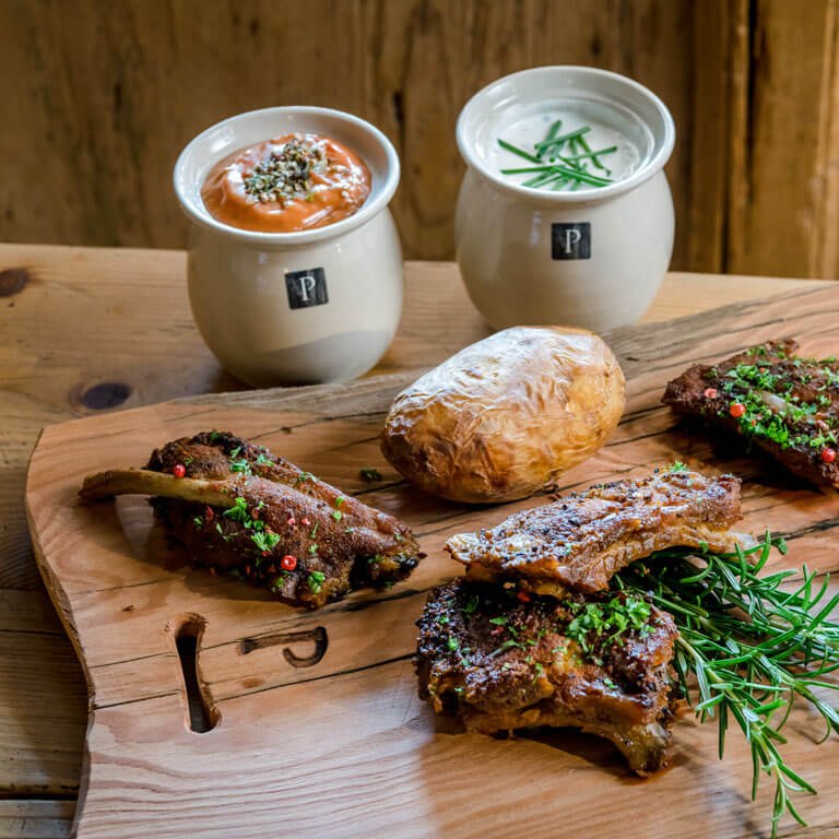 Spare Rips Essen Restaurant Priesteregg Leogang Hut oesterreichische kueche