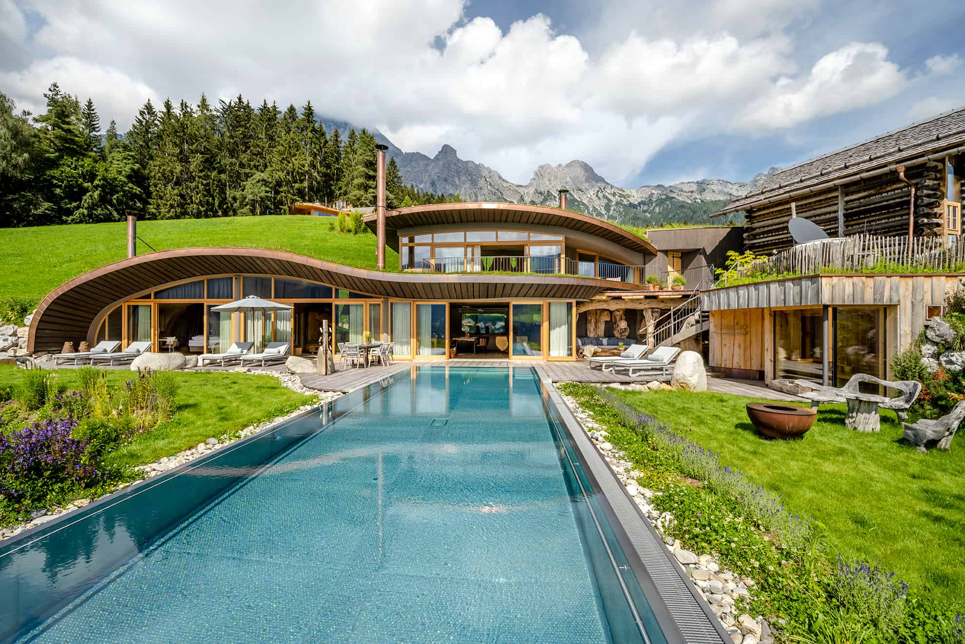 Luxus Chalet mit beheiztem Infinitypool | Villa ETANER im PRIESTEREGG Premium ECO Resort | Leogang