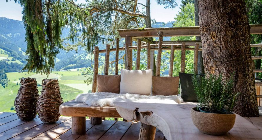 priesteregg salzburger land berge sommer garten chalet