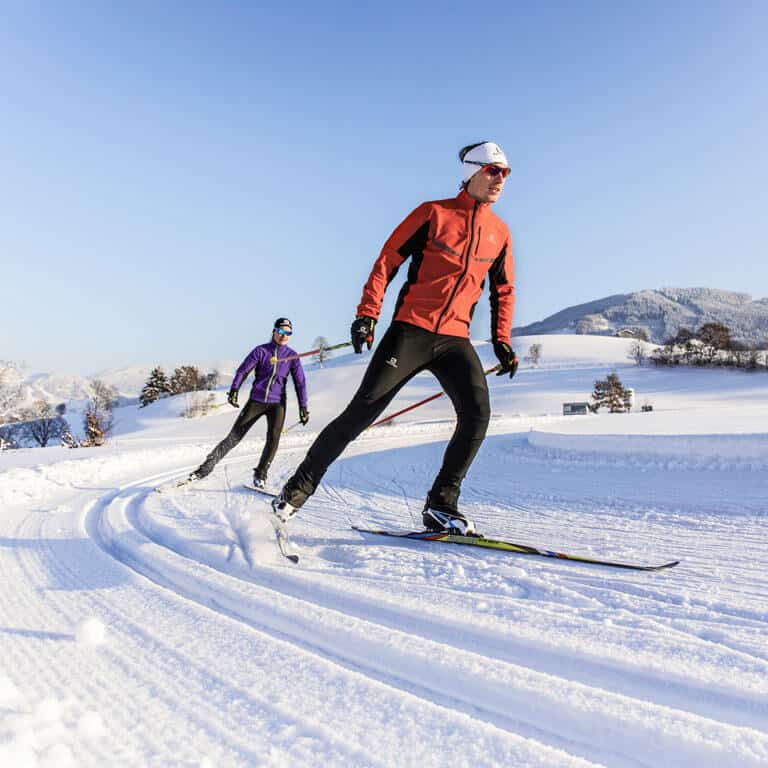Langlauf im Winterwonderland | Schneeurlaub im PRIESTEREGG Biathlon Wintersport Hochfilzen Weihnachten Silvester Leogang Chalets Luxus