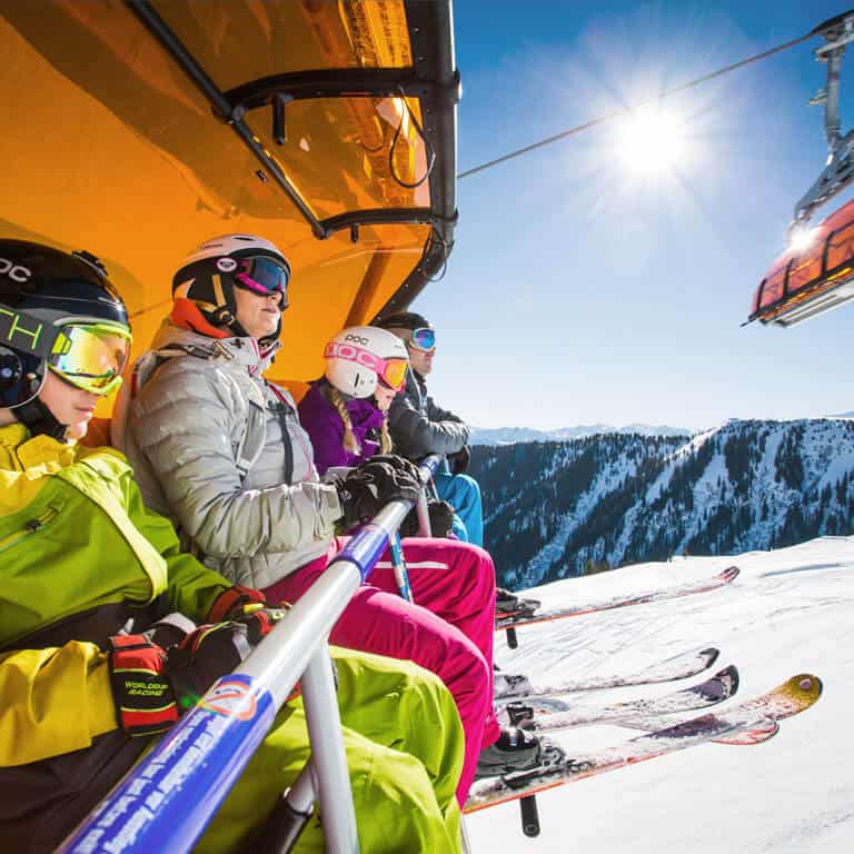 winter-urlaub-snowboard-ski-chalet-berge-schnee-leogang-priesteregg-luxus